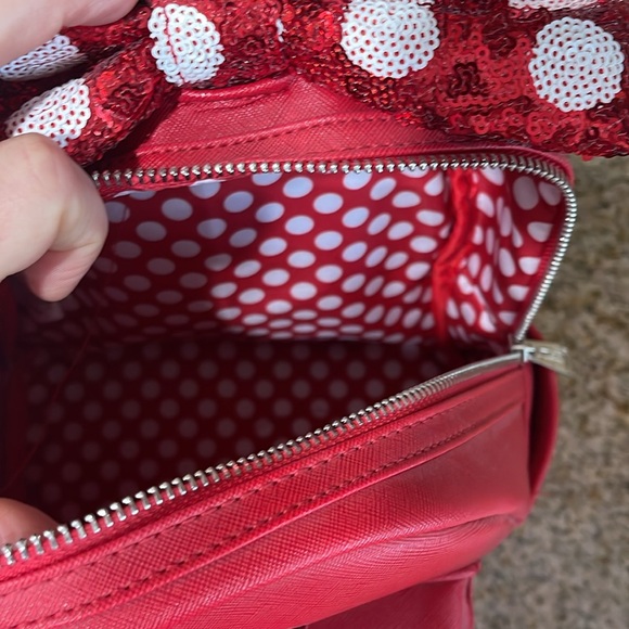 Disney Parks Loungefly Minnie Mouse Sequin Bow Mini Backpack - Picture 6 of 6
